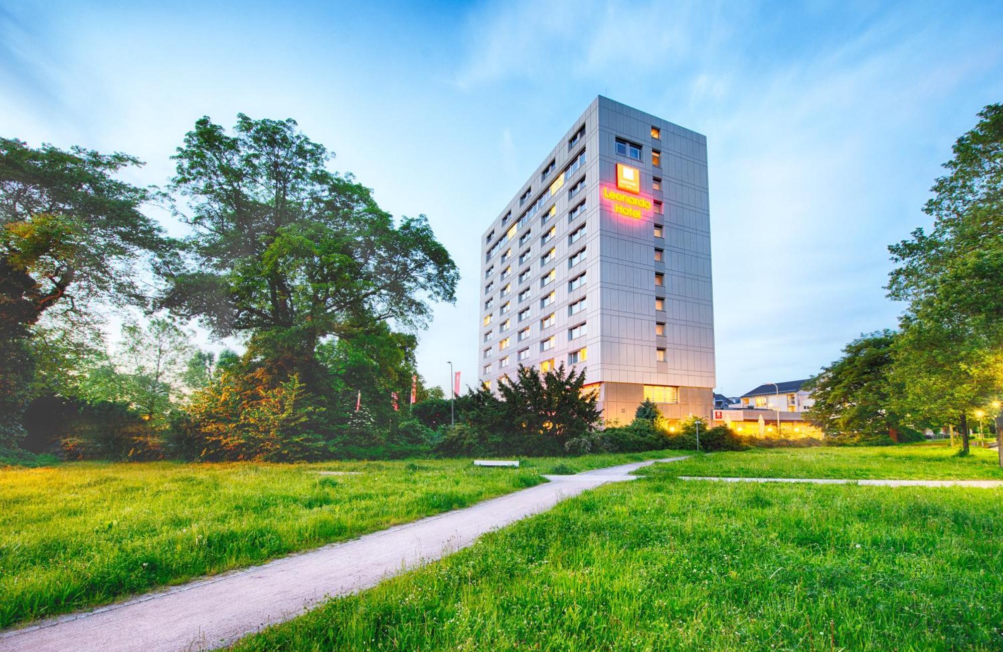 Leonardo Hotel Karlsruhe Exterior foto